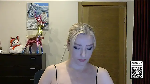 Wild Silk Desire online show from December 22, 2025, 2:58 pm