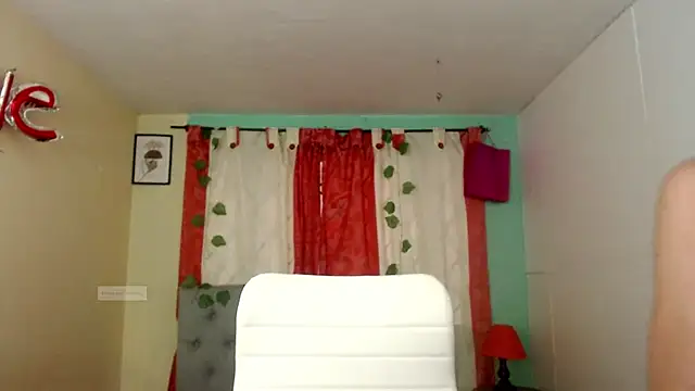 vale miel online show from October 9, 2025, 7:23 pm