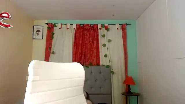 vale miel online show from December 19, 2025, 2:29 am