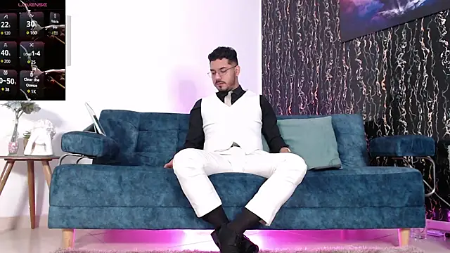 samuelcoopeer online show from November 19, 2025, 6:52 pm