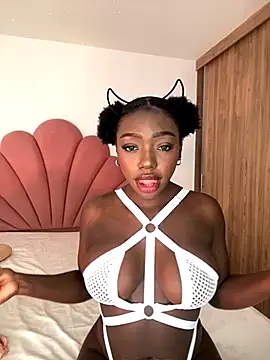 Snapshot of alissradiante1 chatting on November 6, 2025, 1:17 am alissradiante1 online show from November 6, 2025, 1:17 am