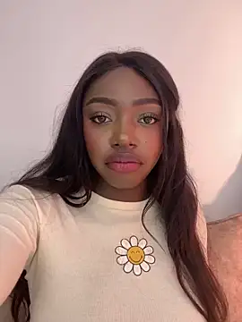 Snapshot of alissradiante1 chatting on November 28, 2025, 1:41 am alissradiante1 online show from November 28, 2025, 1:41 am