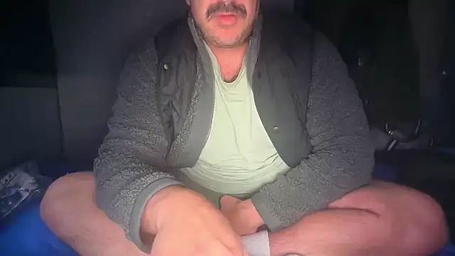 CloudyMuscleBeefy online show from January 10, 2026, 1:35 pm