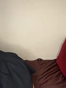 Scarlett 1819 online show from April 18, 2026, 5:50 pm