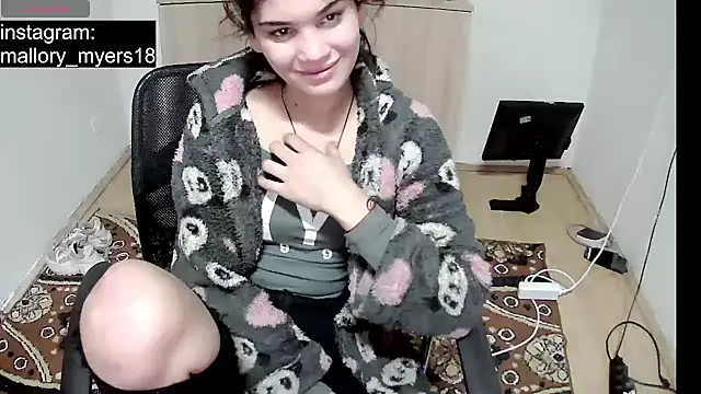 MalloryMyers online show from December 15, 2025, 7:40 pm