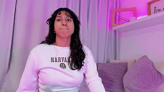 niia7 online show from February 2, 2026, 7:45 pm