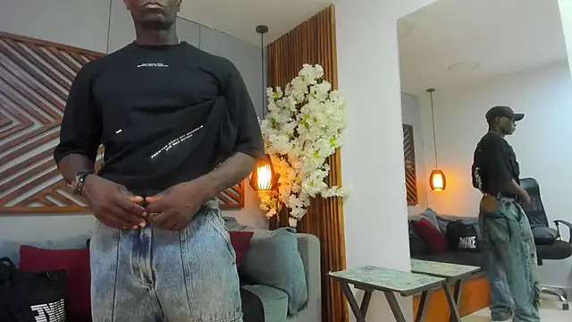 MarcusBlack  online show from October 18, 2025, 3:02 pm