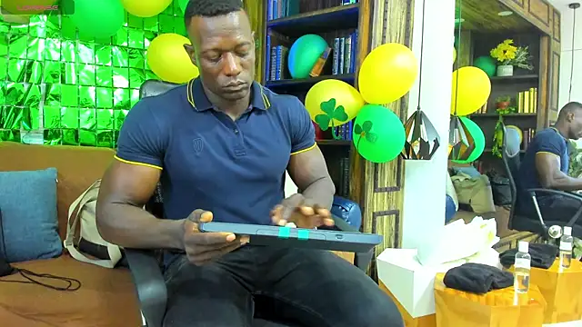 MarcusBlack  online show from March 20, 2026, 12:10 pm