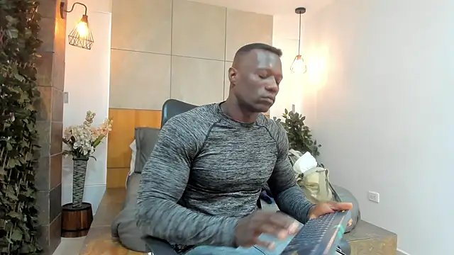 MarcusBlack  online show from April 7, 2026, 11:43 am