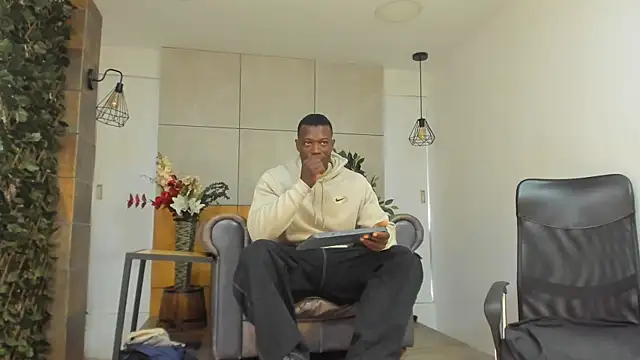 MarcusBlack  online show from August 3, 2026, 11:37 am
