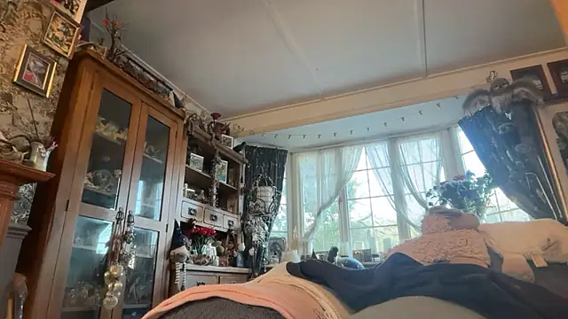 poggles online show from March 28, 2026, 7:19 am