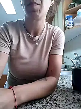 Snapshot of agustinalatina chatting on November 6, 2025, 10:38 am agustinalatina online show from November 6, 2025, 10:38 am