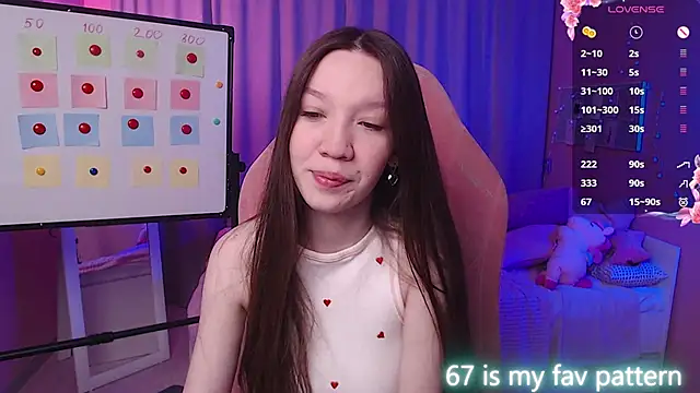 Shriya Sarann online show from April 18, 2026, 2:21 pm