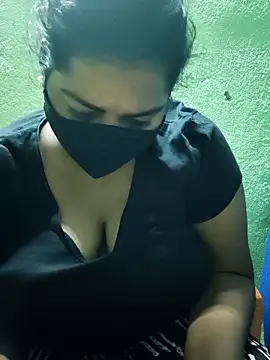 Snapshot of Liyaa_24 chatting on February 2, 2026, 8:51 pm Liyaa 24 online show from February 2, 2026, 8:51 pm