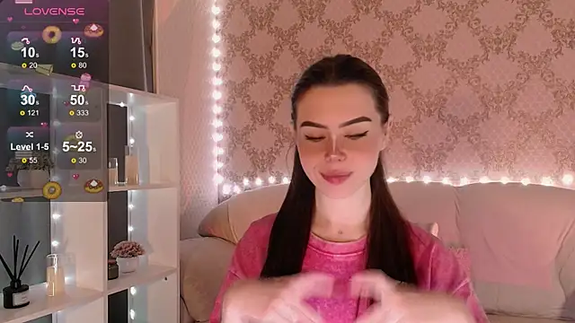 HolyMiax online show from November 26, 2025, 3:40 am