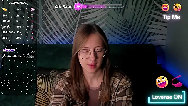 ChristyCrayme online show from June 12, 2026, 10:19 pm