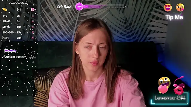 ChristyCrayme online show from June 30, 2026, 10:00 pm