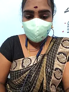 Snapshot of Tamil_riyalini12 chatting on September 30, 2025, 7:41 pm Tamil riyalini12 online show from September 30, 2025, 7:41 pm