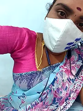 Snapshot of Tamil_riyalini12 chatting on October 25, 2025, 11:29 am Tamil riyalini12 online show from October 25, 2025, 11:29 am