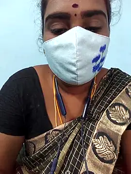 Snapshot of Tamil_riyalini12 chatting on November 14, 2025, 4:11 am Tamil riyalini12 online show from November 14, 2025, 4:11 am