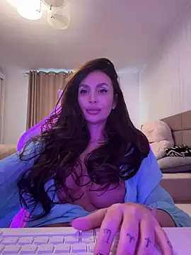 LunaBex online show from November 15, 2025, 7:16 am