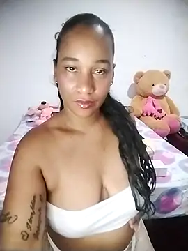 Snapshot of EbonyHorrny chatting on October 22, 2025, 12:38 pm EbonyHorrny online show from October 22, 2025, 12:38 pm