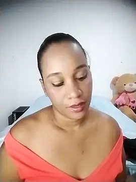 Snapshot of EbonyHorrny chatting on November 13, 2025, 12:26 pm EbonyHorrny online show from November 13, 2025, 12:26 pm