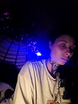 DarkAngelz1 online show from October 14, 2025, 2:23 am