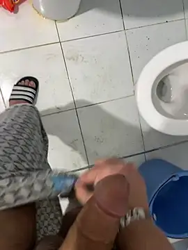 Snapshot of 7waykomm chatting on March 25, 2026, 1:22 am 7waykomm online show from March 25, 2026, 1:22 am