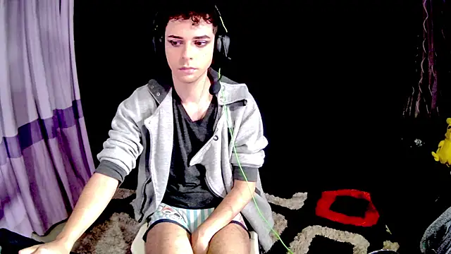 KittyCamKat online show from October 27, 2025, 7:40 pm