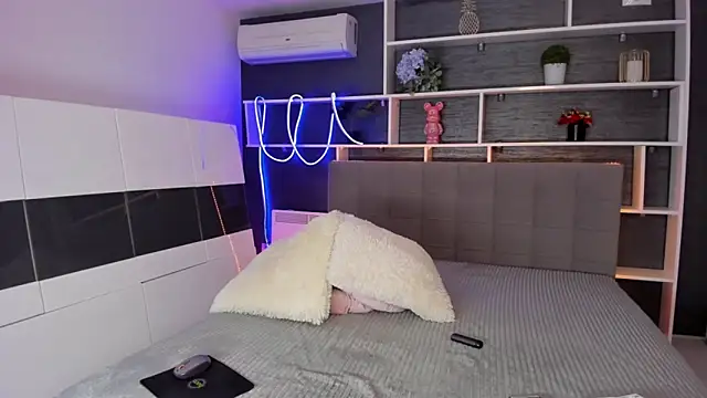 ChristyBrook online show from October 21, 2025, 6:30 pm