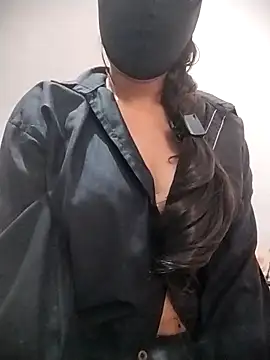 Snapshot of Sona-99 chatting on November 29, 2025, 8:17 am Sona-99 online show from November 29, 2025, 8:17 am