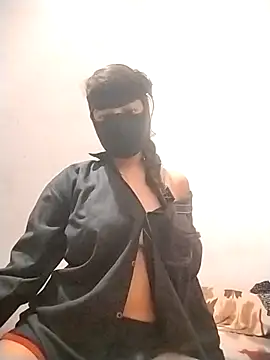 Snapshot of Sona-99 chatting on December 1, 2025, 10:42 am Sona-99 online show from December 1, 2025, 10:42 am