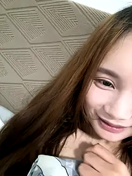 uulove521 online show from October 6, 2025, 3:42 pm