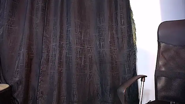 Snapshot of Joan_silva chatting on November 1, 2025, 8:38 am Joan silva online show from November 1, 2025, 8:38 am