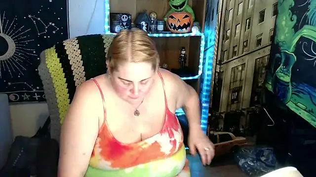Kinky Witch online show from May 1, 2026, 4:55 pm