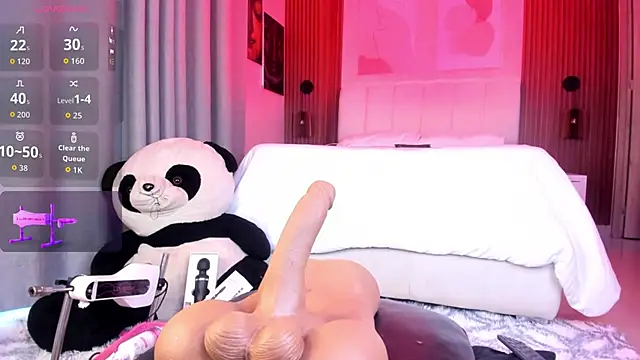 Im perla  online show from November 10, 2025, 9:36 pm