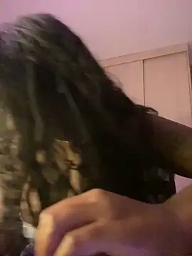 Alexia 24 online show from March 31, 2026, 11:05 pm