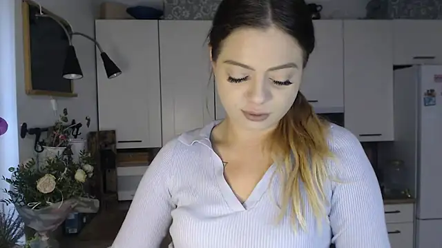 Snapshot of BuffyxLUST chatting on September 17, 2025, 6:59 am BuffyxLUST online show from September 17, 2025, 6:59 am