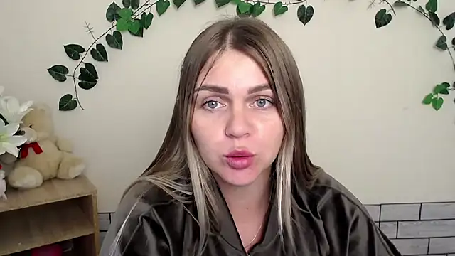 Snapshot of Magic_Katarina_ chatting on October 3, 2025, 9:06 am Magic Katarina online show from October 3, 2025, 9:06 am