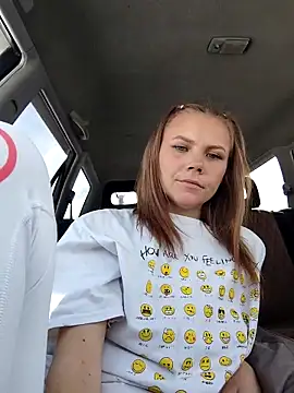 Snapshot of YOURLIKAA chatting on February 28, 2026, 4:24 am YOURLIKAA online show from February 28, 2026, 4:24 am