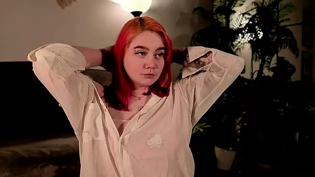 lunaalli online show from April 3, 2026, 9:57 pm