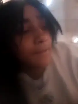 Snapshot of srtsara chatting on November 4, 2025, 1:32 pm srtsara online show from November 4, 2025, 1:32 pm