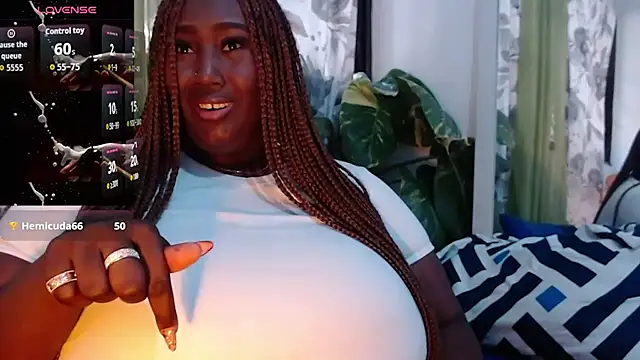 Snapshot of desirewilliam chatting on July 4, 2026, 3:07 pm desirewilliam online show from July 4, 2026, 3:07 pm