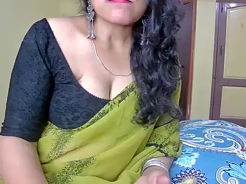 Snapshot of MasTANIYA chatting on October 3, 2025, 10:56 am MasTANIYA online show from October 3, 2025, 10:56 am