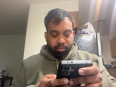 gogone2025 online show from November 11, 2025, 1:22 pm