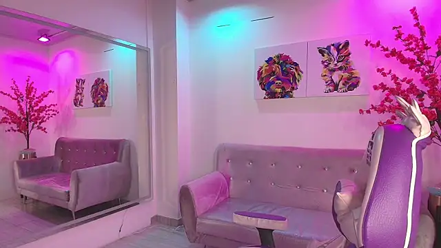 Antonella wild online show from April 9, 2026, 3:28 am