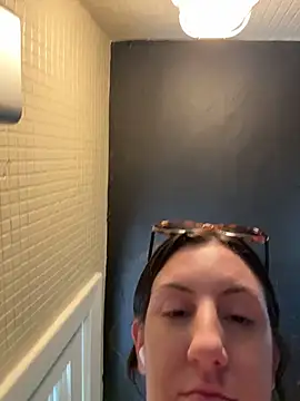 Snapshot of sweetsirenn chatting on July 15, 2026, 2:55 pm sweetsirenn online show from July 15, 2026, 2:55 pm