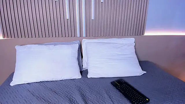 Snapshot of Camile_cute chatting on February 13, 2026, 6:15 pm Camile cute online show from February 13, 2026, 6:15 pm