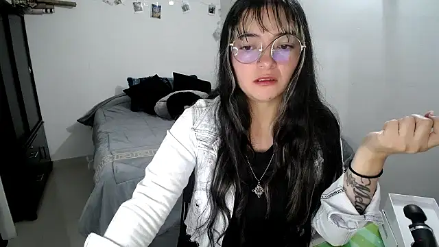 Snapshot of Came-II chatting on October 15, 2025, 10:26 am Came-II online show from October 15, 2025, 10:26 am